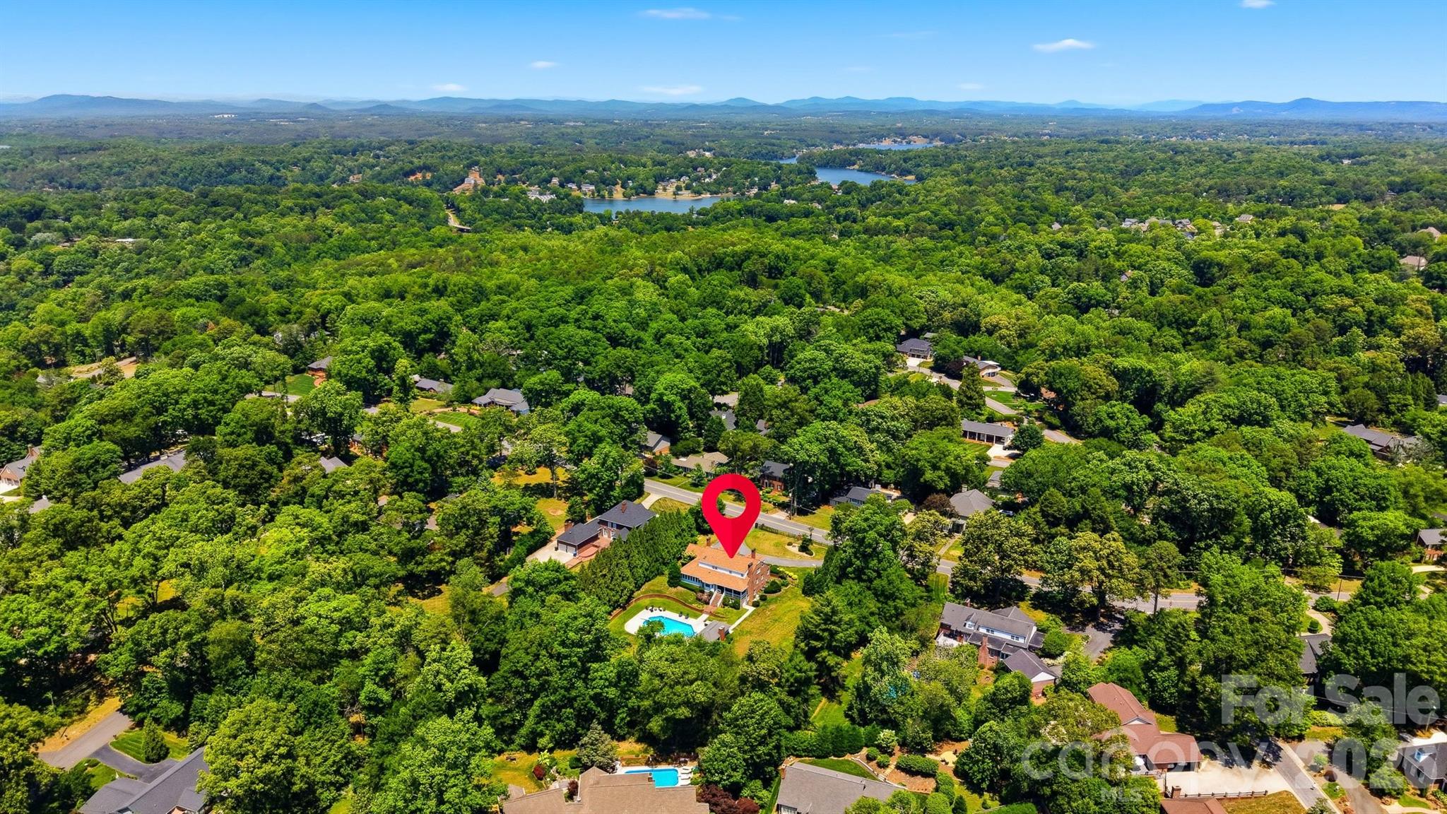 1013 14th Avenue Drive NW Hickory NC 28601
