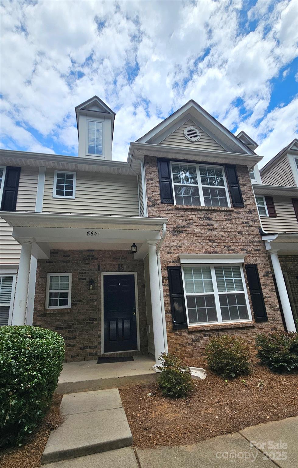 8641 Wandering Creek Way Charlotte NC 28227
