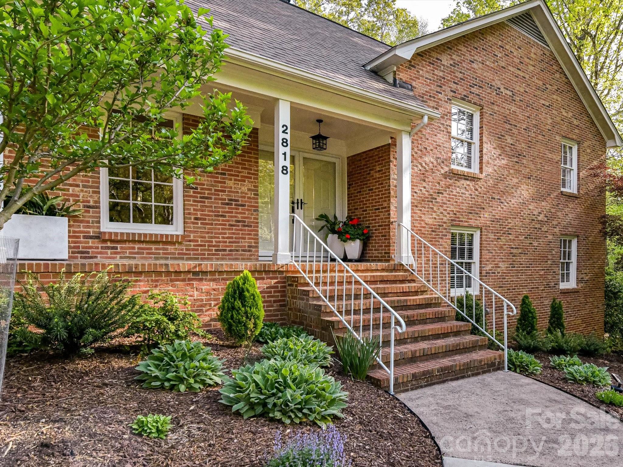 2818 Hinsdale Street Charlotte NC 28210