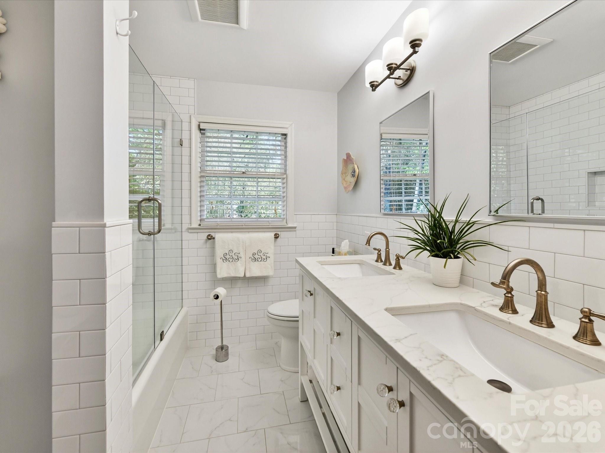 2818 Hinsdale Street Charlotte NC 28210