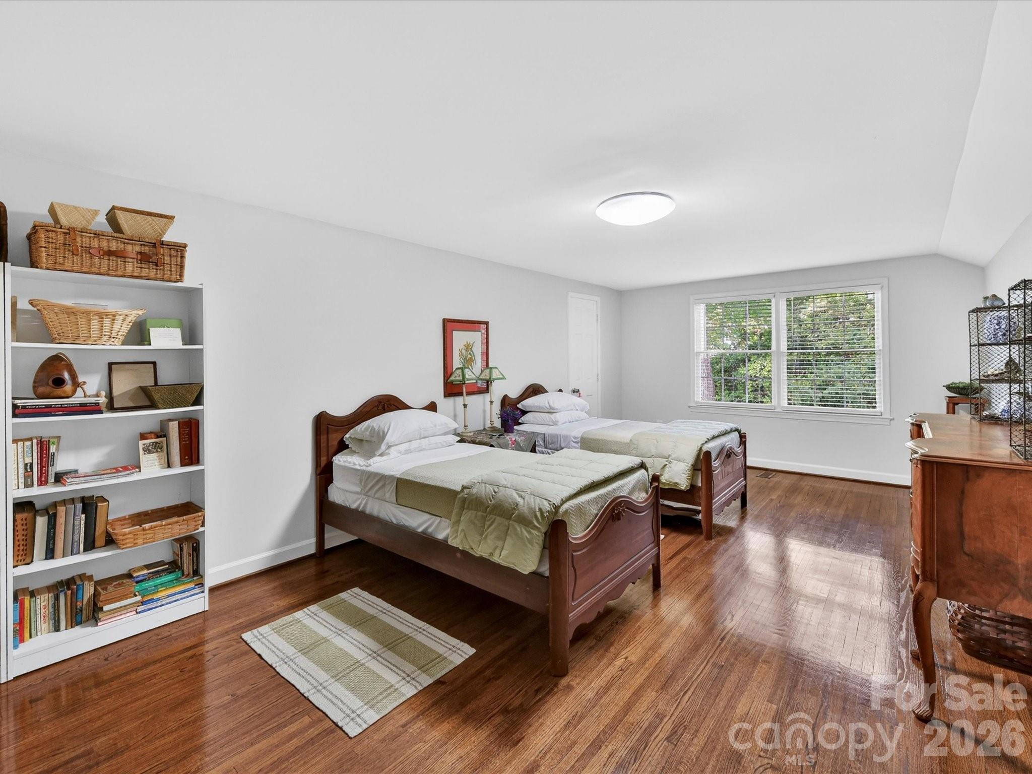 2818 Hinsdale Street Charlotte NC 28210