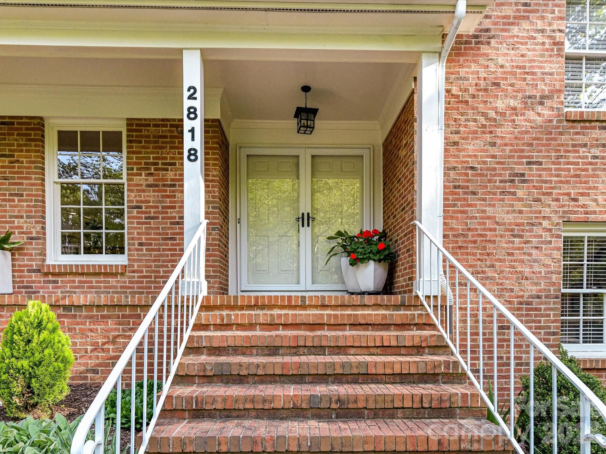 2818 Hinsdale Street Charlotte NC 28210