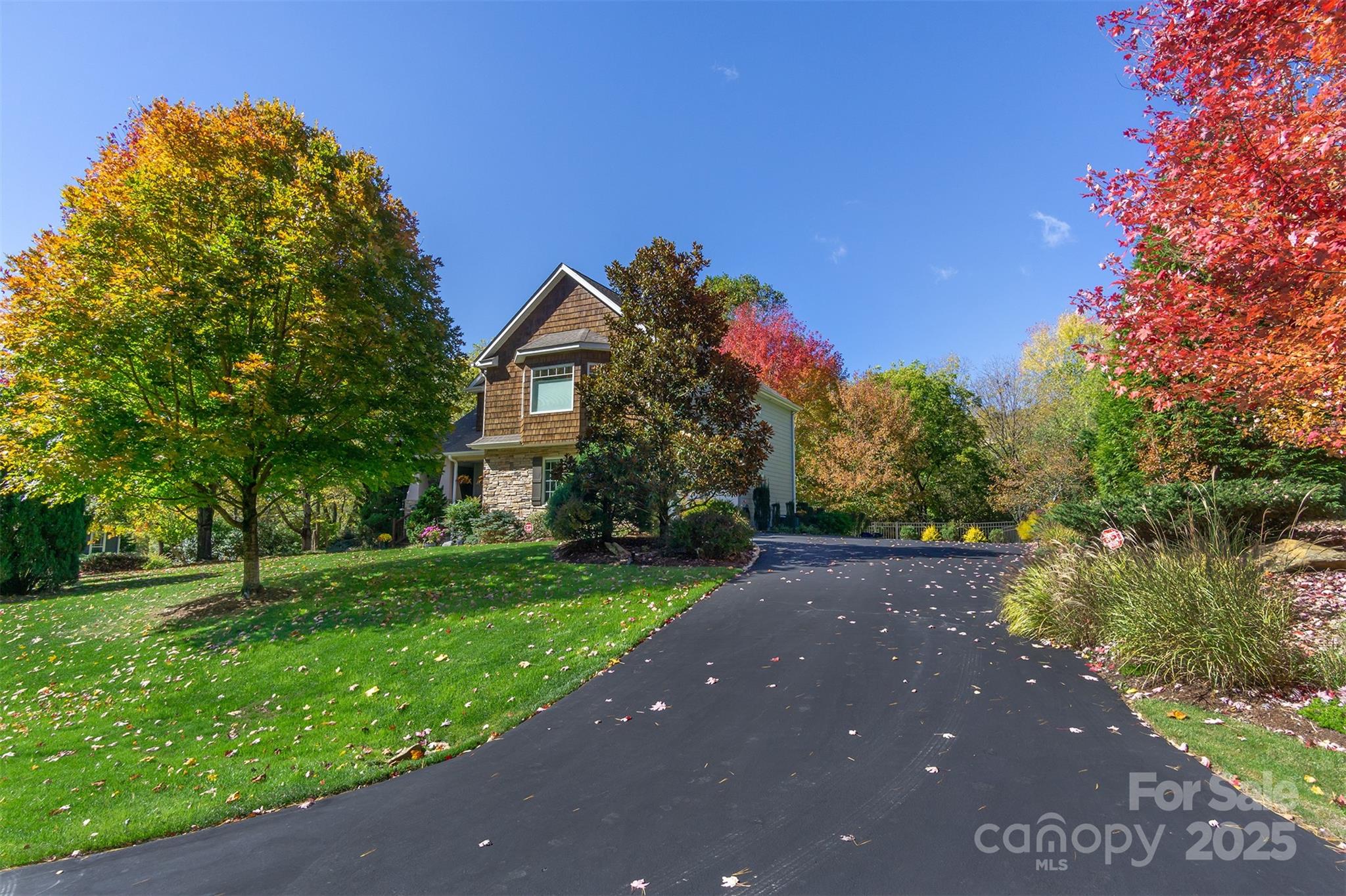 112 Twin Courts Drive Weaverville NC 28787