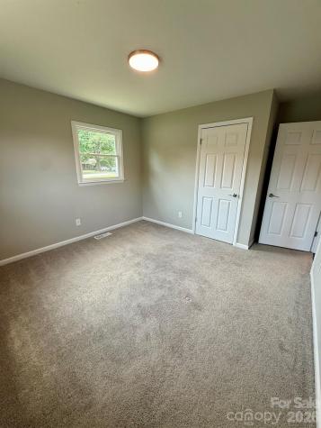 130 N Arlington Avenue Jonesville NC 28642