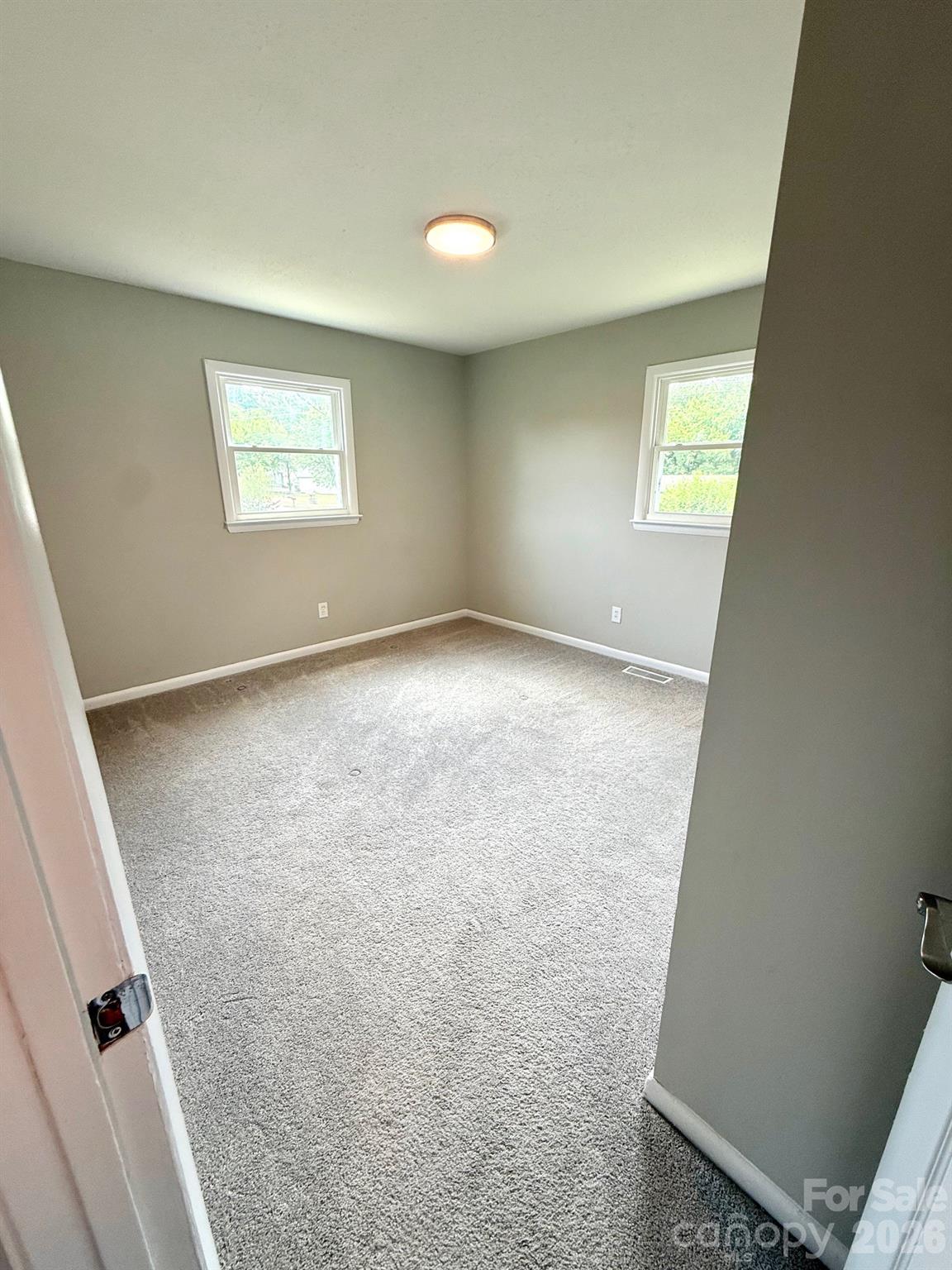 130 N Arlington Avenue Jonesville NC 28642