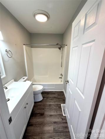 130 N Arlington Avenue Jonesville NC 28642