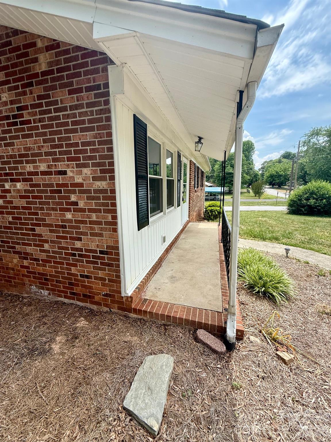130 N Arlington Avenue Jonesville NC 28642