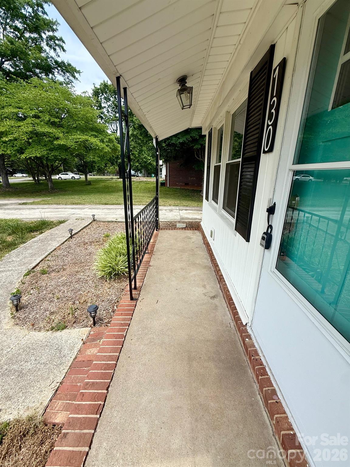 130 N Arlington Avenue Jonesville NC 28642