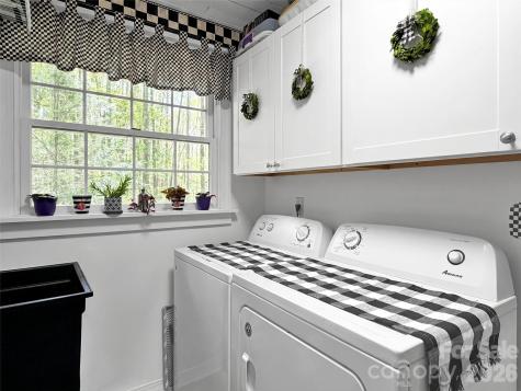 211 Rustic Road Waynesville NC 28786