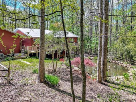211 Rustic Road Waynesville NC 28786