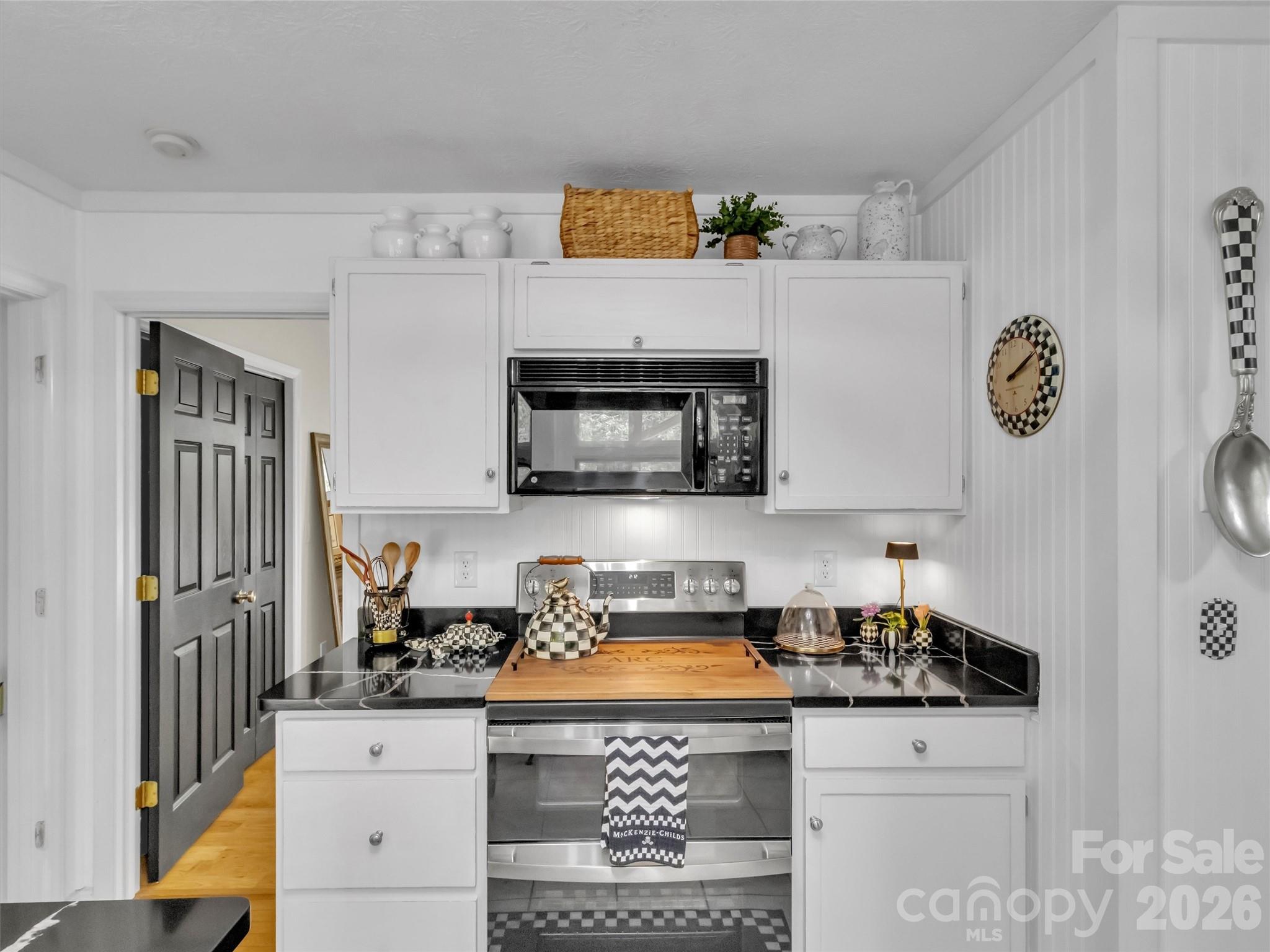 211 Rustic Road Waynesville NC 28786