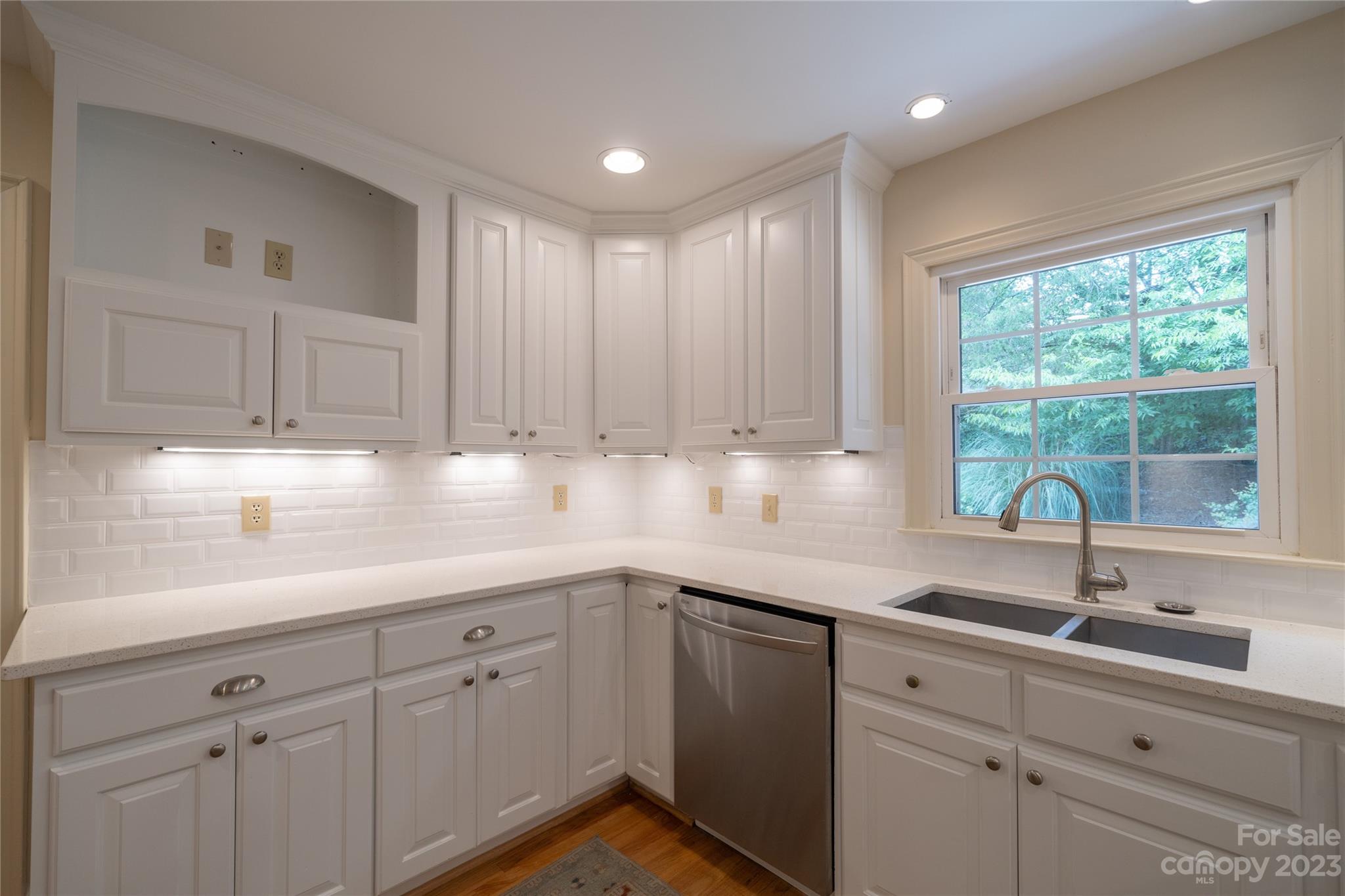 4301 Deepwood Drive Charlotte NC 28226