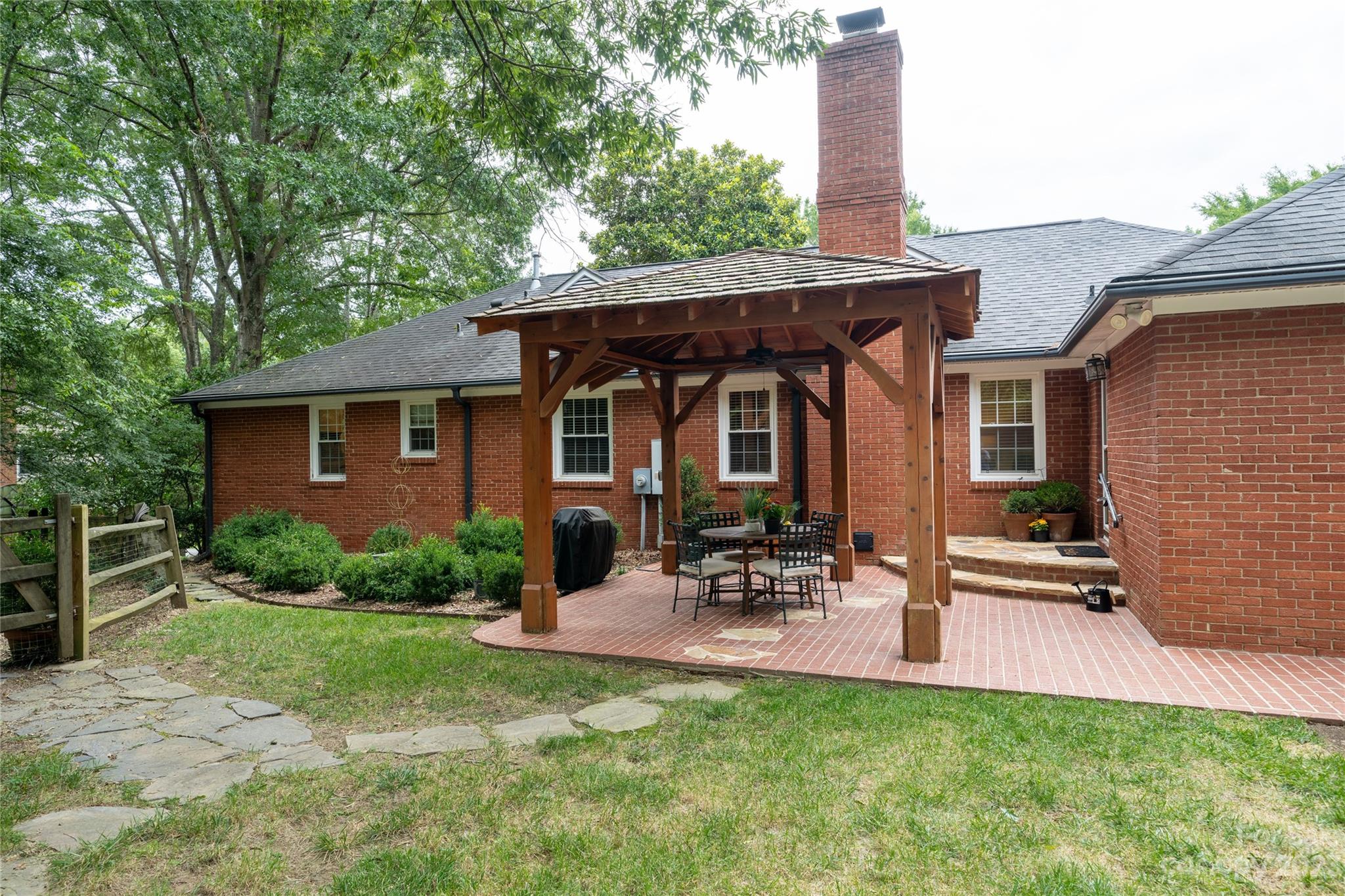 4301 Deepwood Drive Charlotte NC 28226