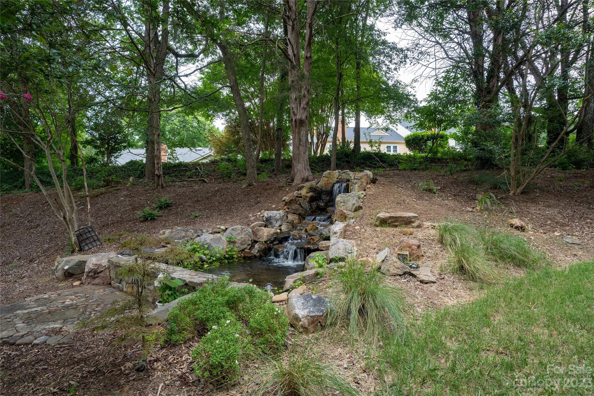 4301 Deepwood Drive Charlotte NC 28226