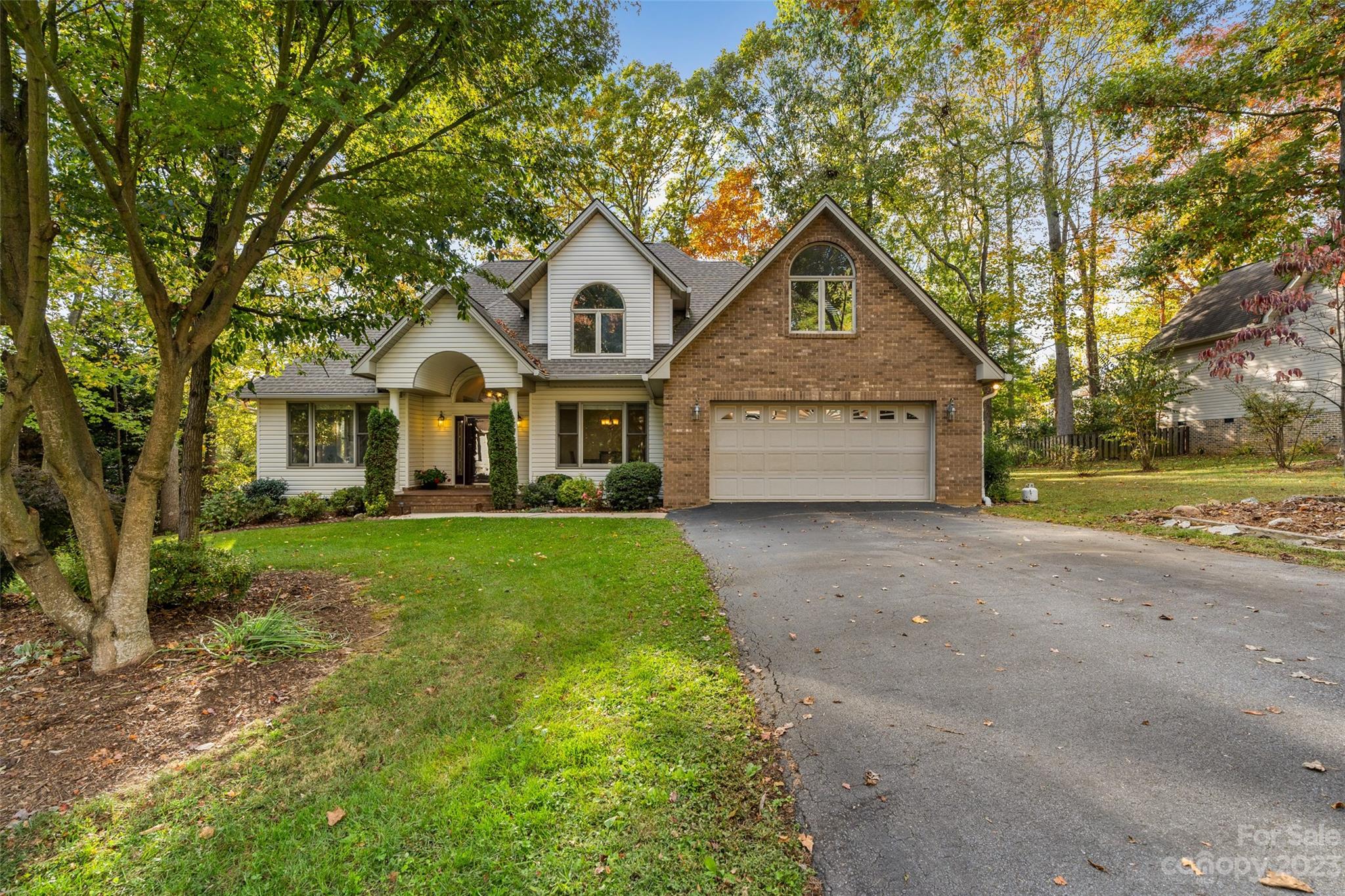 28 Helen Holcombe Way Candler NC 28715