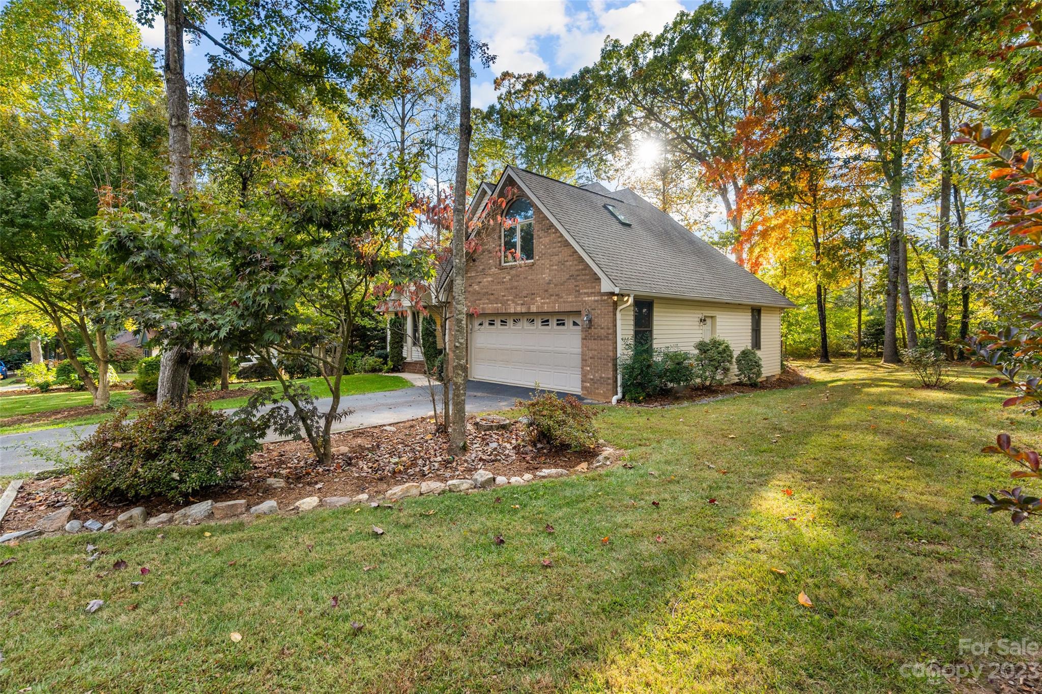 28 Helen Holcombe Way Candler NC 28715
