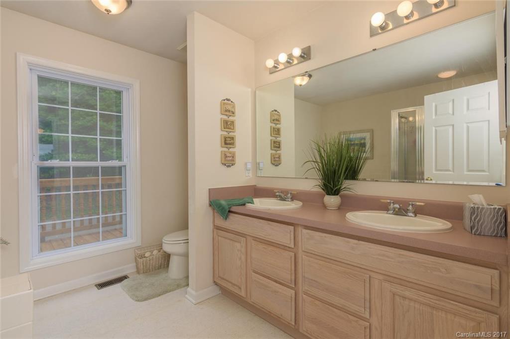 715 Long Branch Road Swannanoa NC 28778
