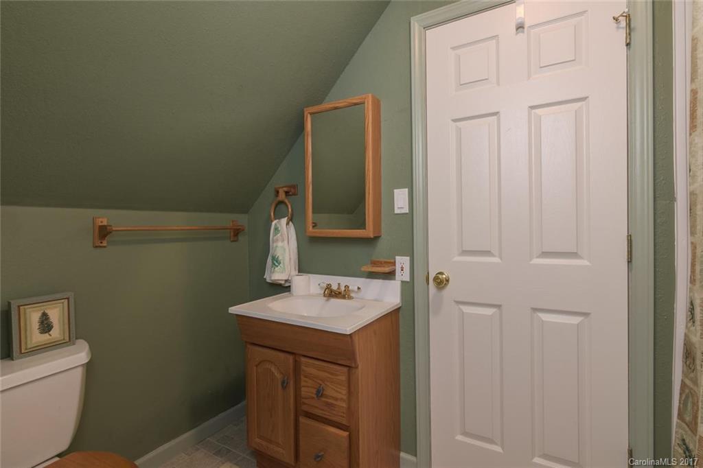715 Long Branch Road Swannanoa NC 28778