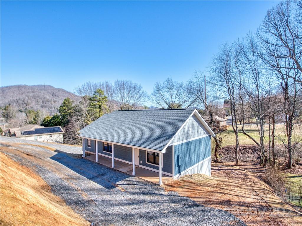 171 Hamlet Park Drive Clyde NC 28721