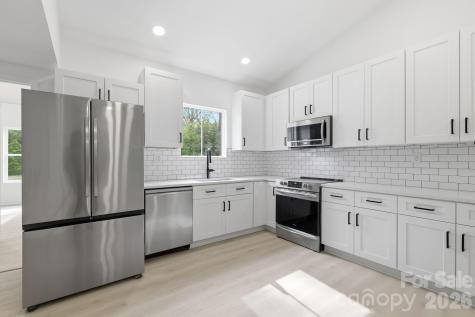 501 Friendship Drive Matthews NC 28105