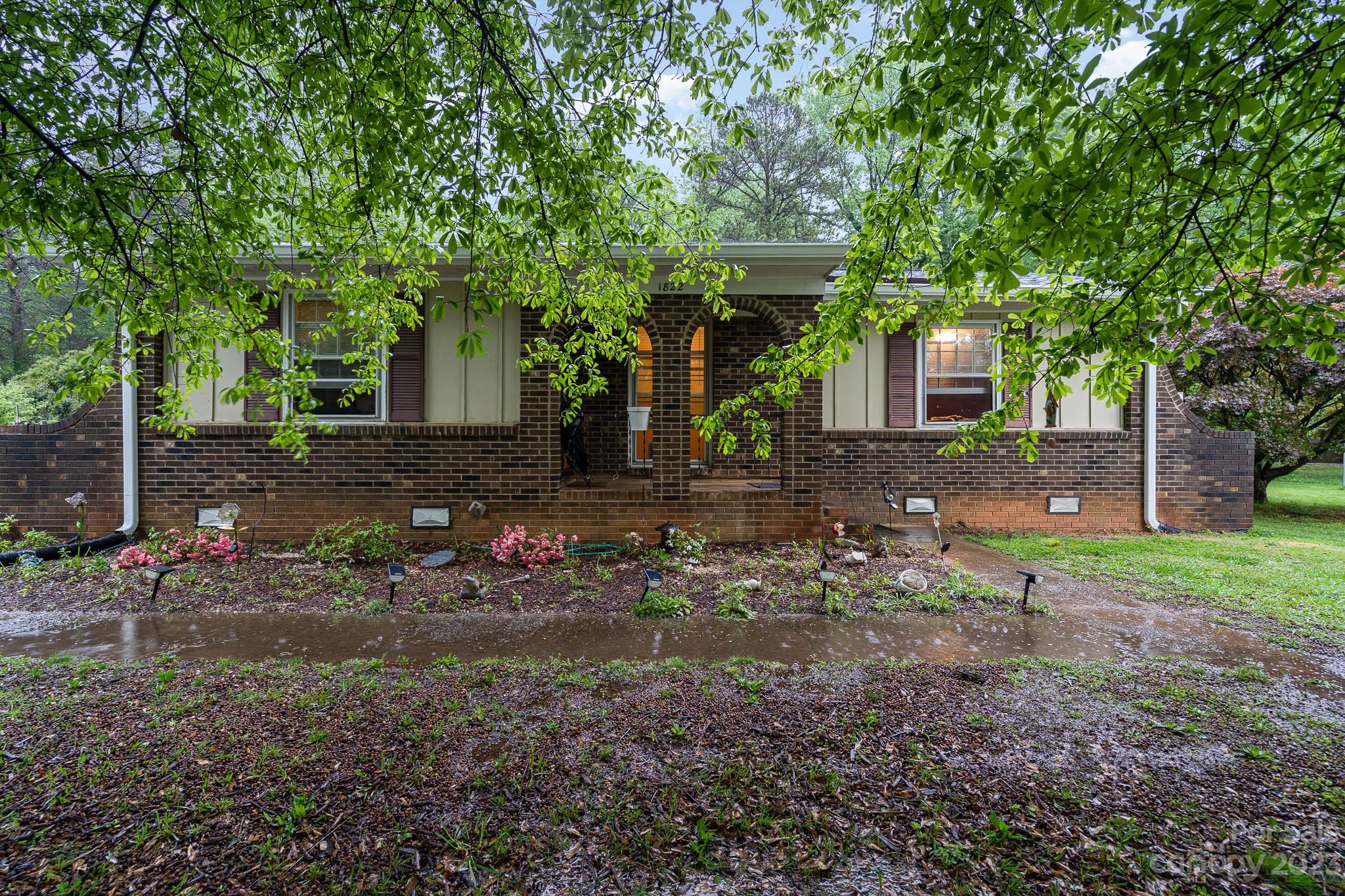 1822 Crandon Drive Charlotte NC 28216