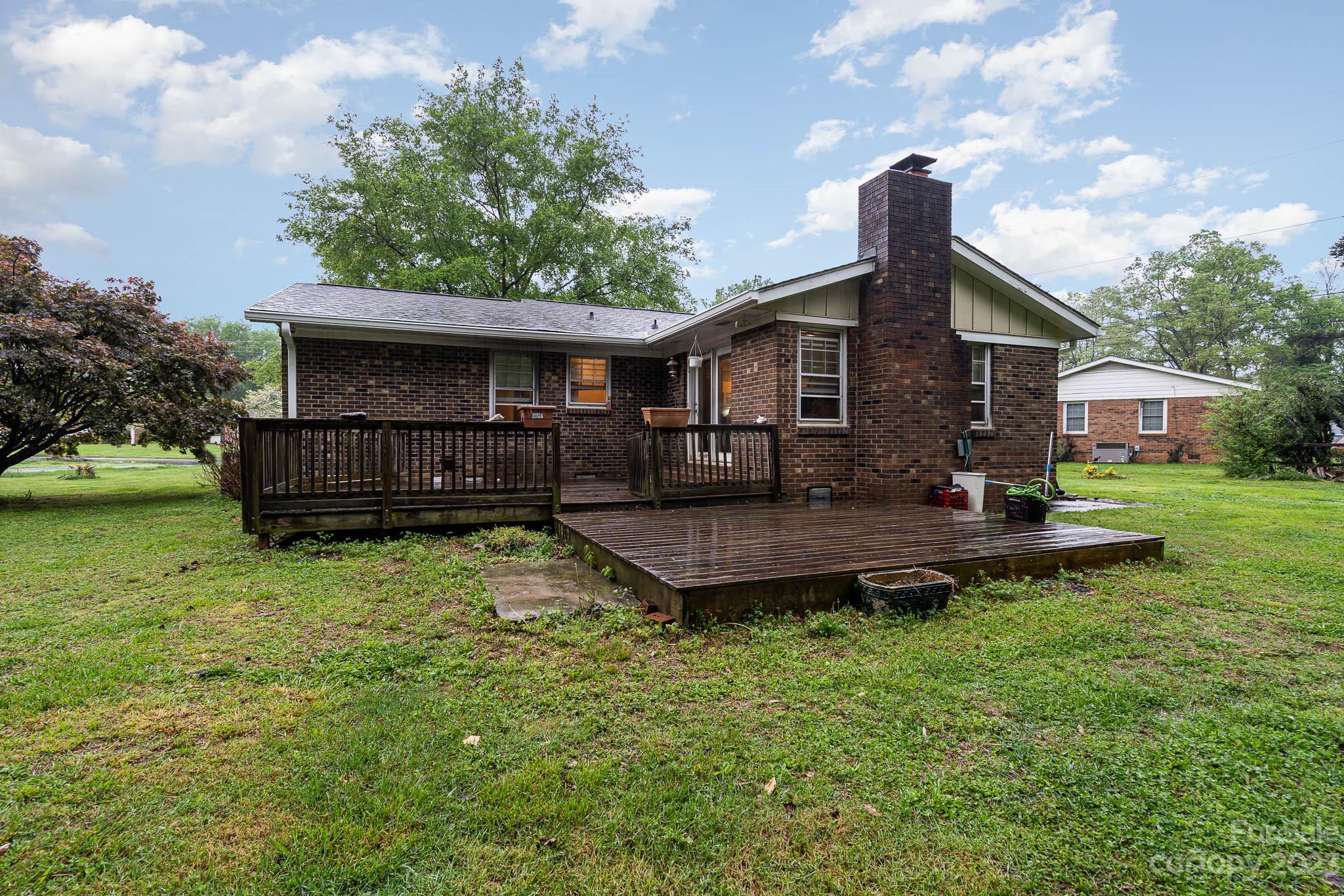 1822 Crandon Drive Charlotte NC 28216
