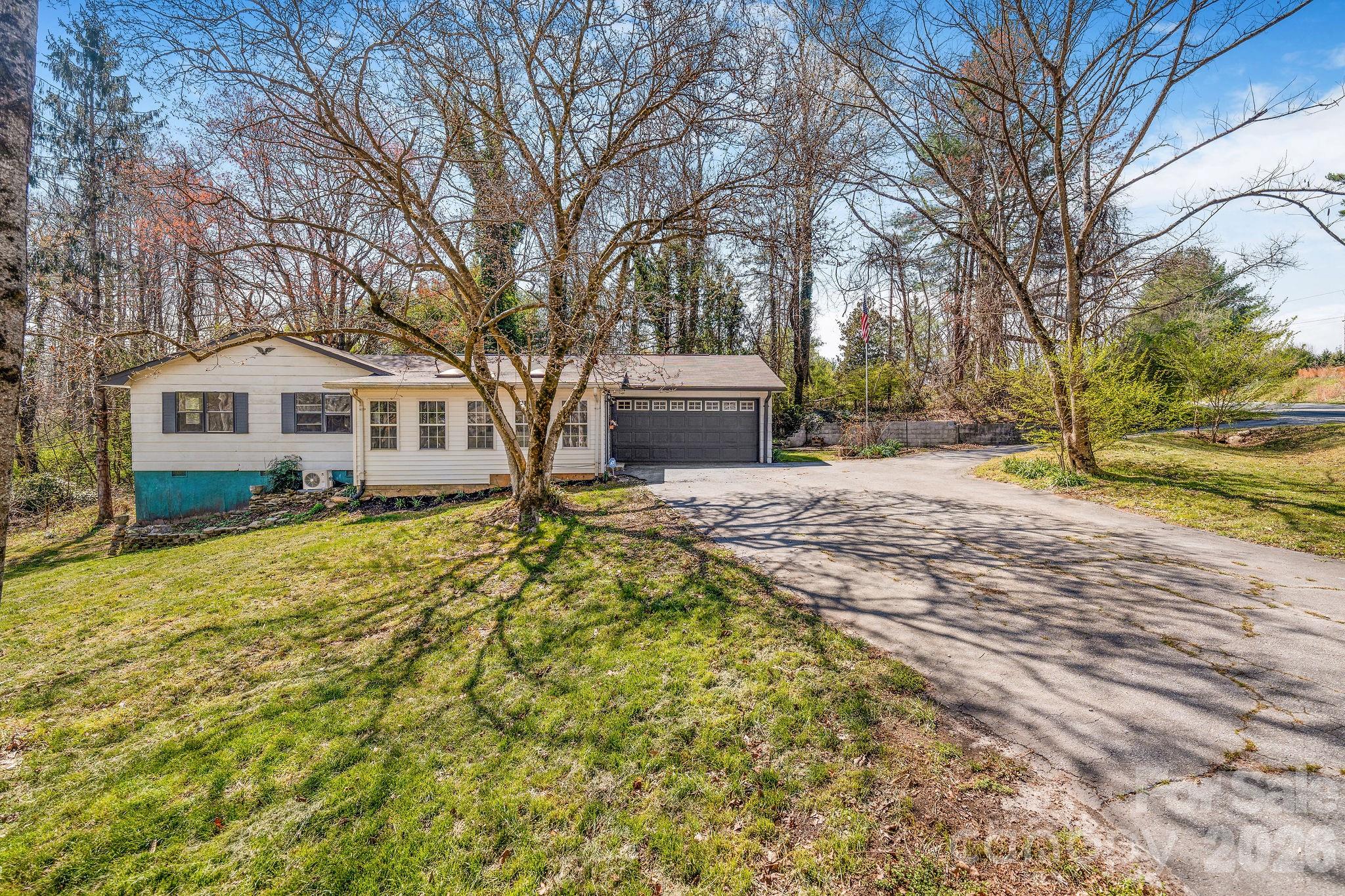 18 Peaceful Valley Lane Flat Rock NC 28731