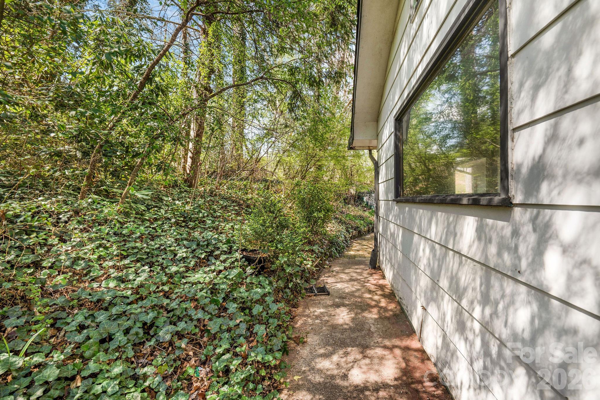 18 Peaceful Valley Lane Flat Rock NC 28731