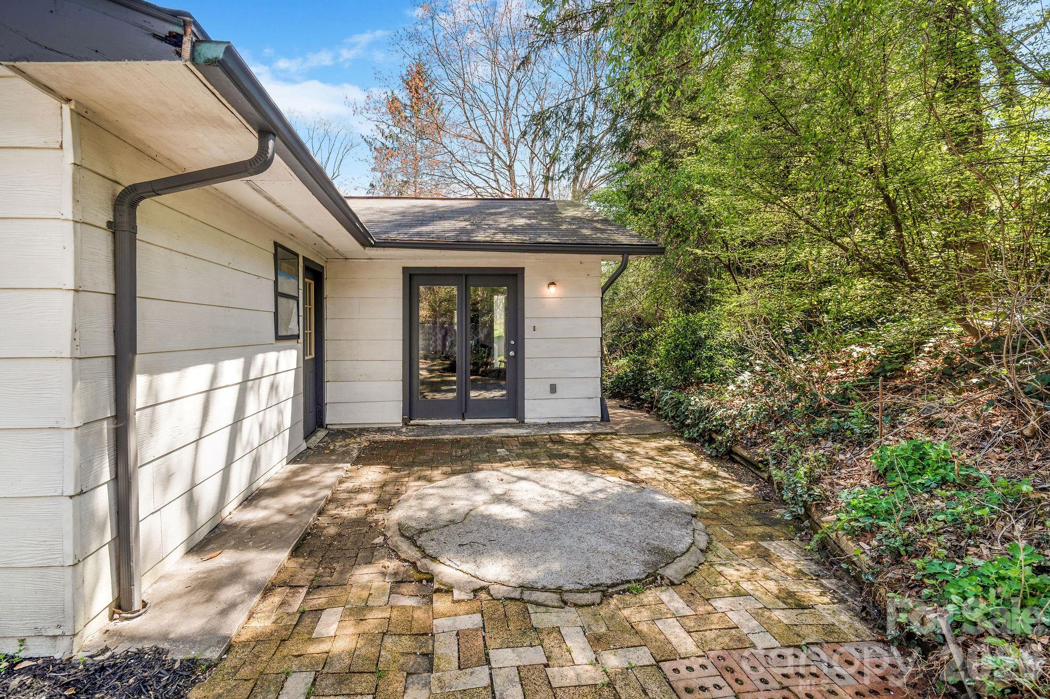 18 Peaceful Valley Lane Flat Rock NC 28731
