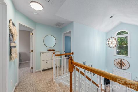 14442 Planters Knob Lane Charlotte NC 28273