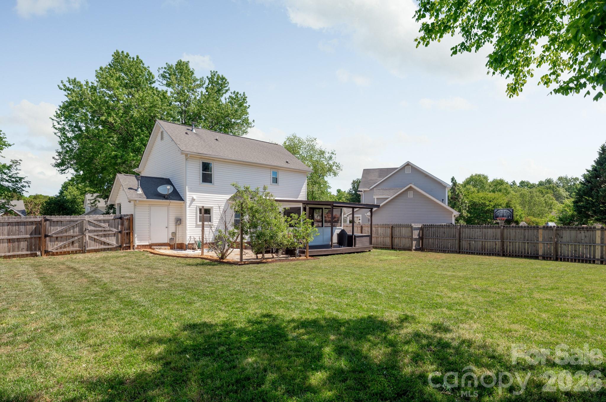 14442 Planters Knob Lane Charlotte NC 28273