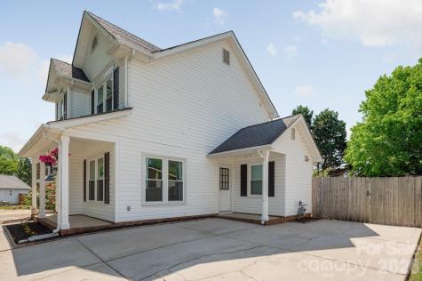 14442 Planters Knob Lane Charlotte NC 28273