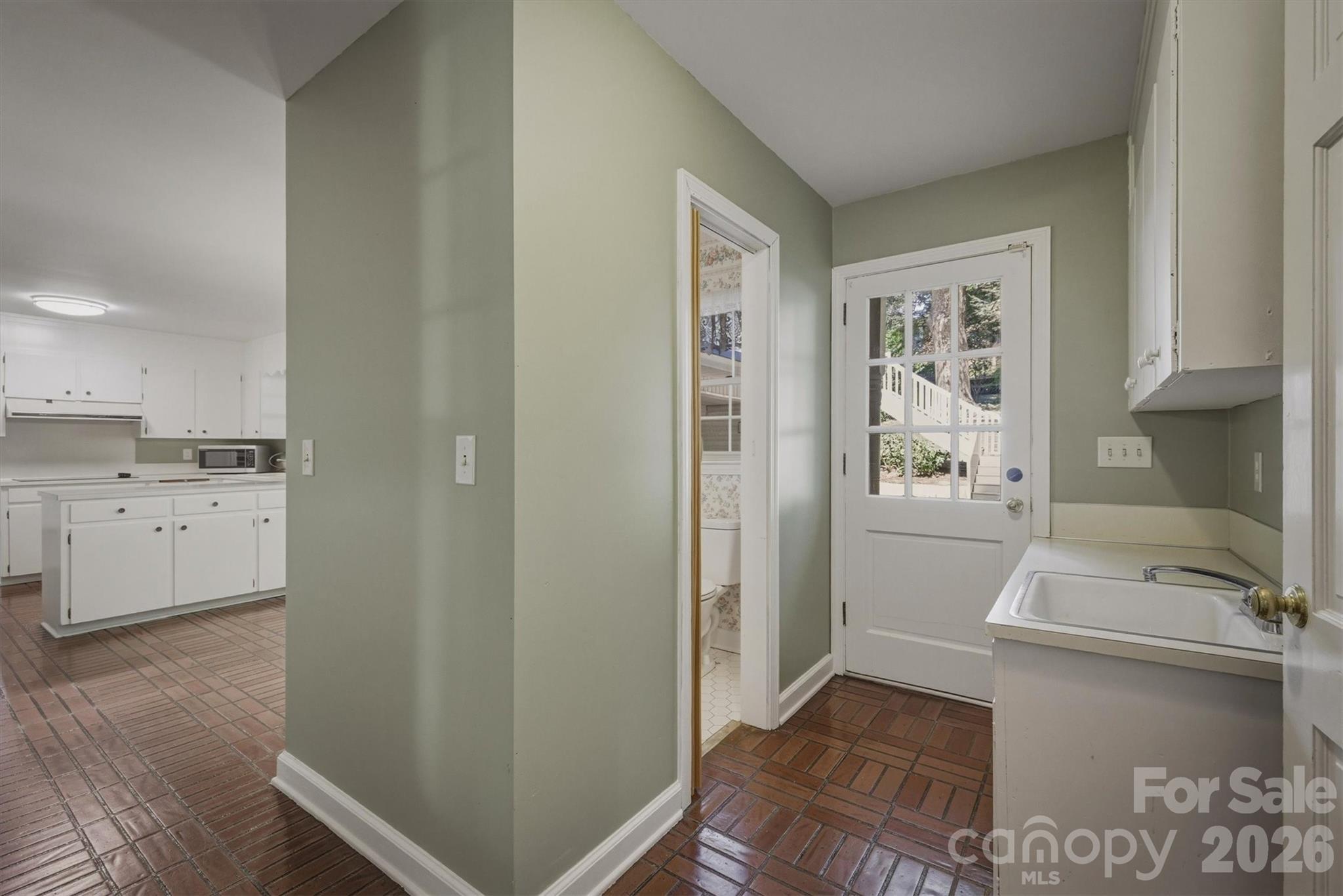 102 Woodland Drive Morganton NC 28655