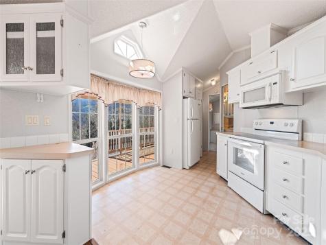 93 Merry Way Clyde NC 28721