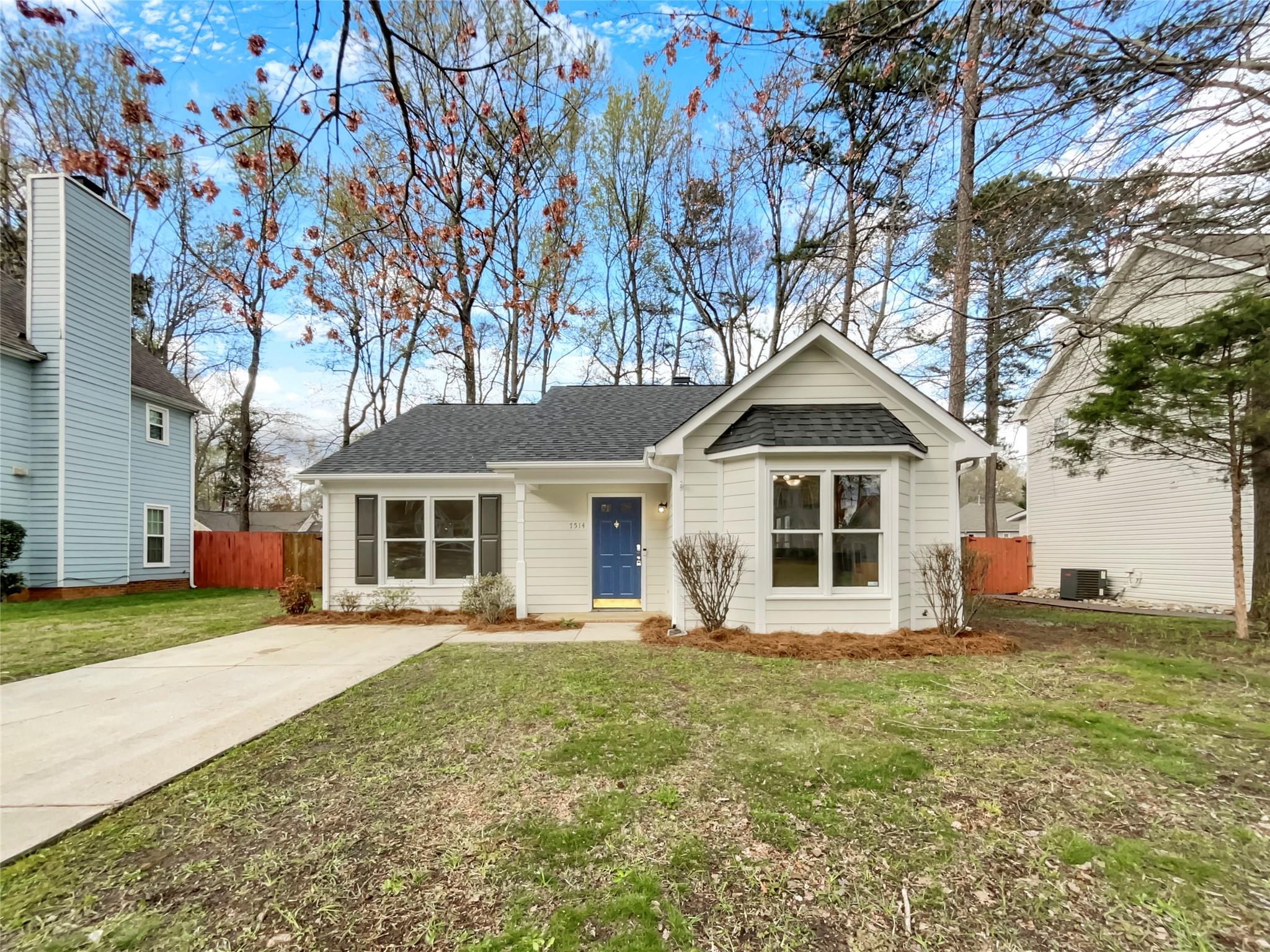 7514 Crestside Lane Charlotte NC 28227
