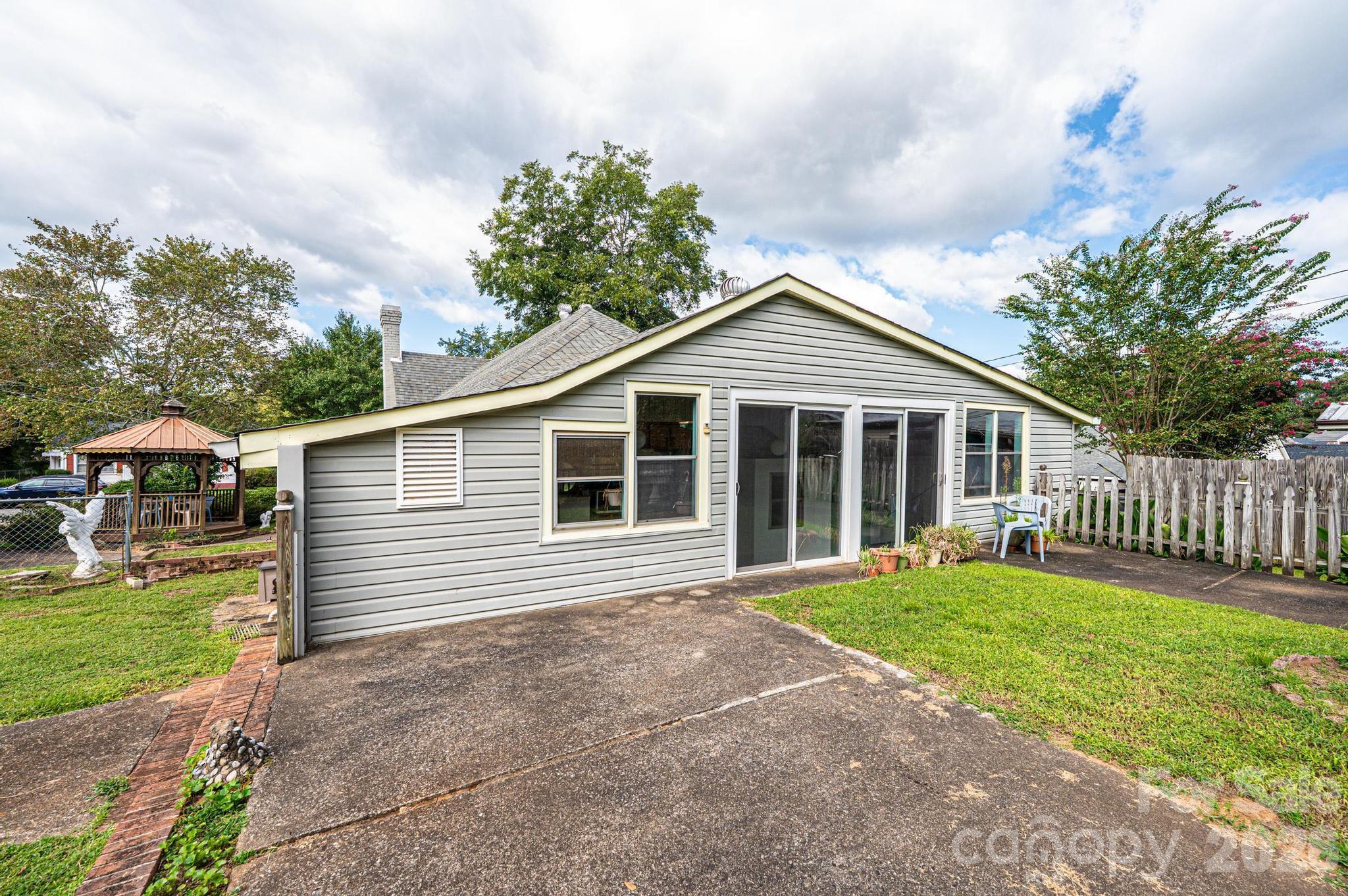 335 Harmon Street Forest City NC 28043