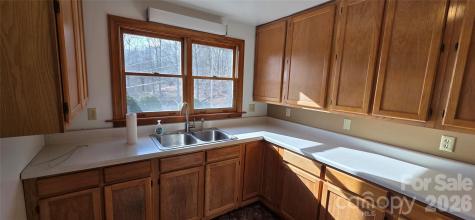 212 Old Dale Road Spruce Pine NC 28777