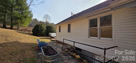 212 Old Dale Road Spruce Pine NC 28777