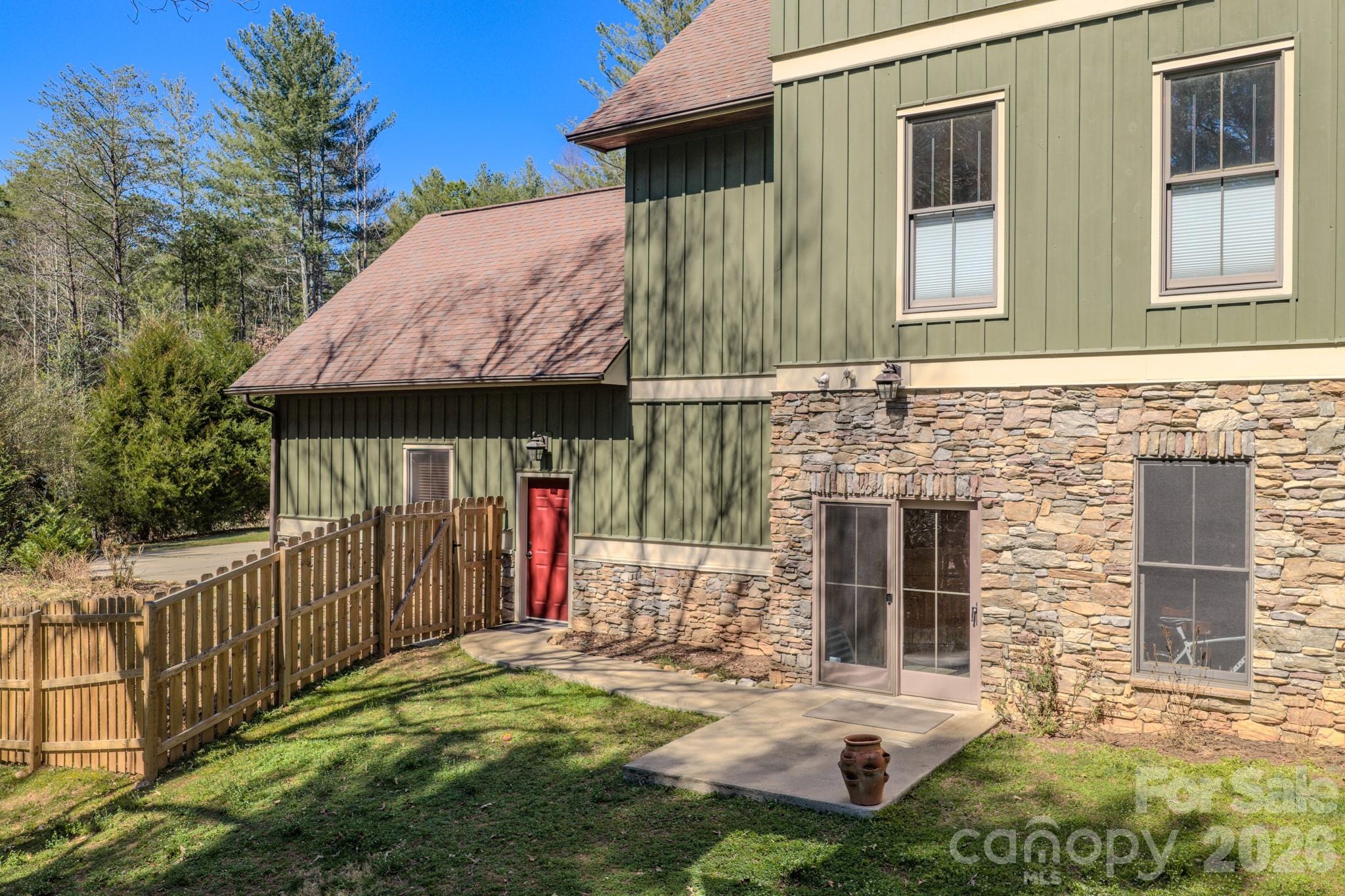 4836 Stream Side Lane Morganton NC 28655