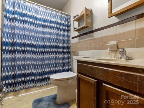 6 Woodley Avenue Asheville NC 28804