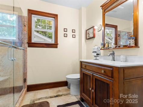 6 Woodley Avenue Asheville NC 28804