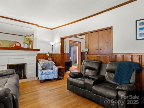 6 Woodley Avenue Asheville NC 28804