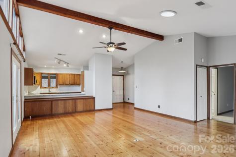 71 N Setsi Lane Brevard NC 28712