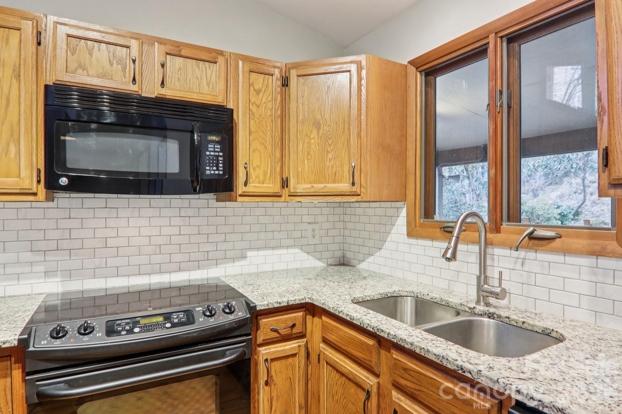 71 N Setsi Lane Brevard NC 28712