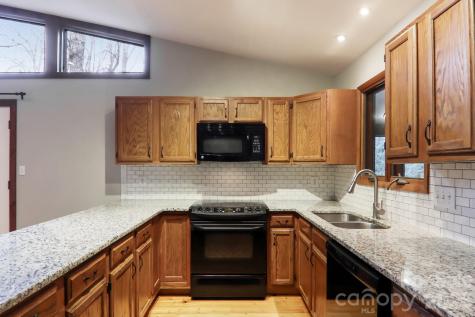 71 N Setsi Lane Brevard NC 28712