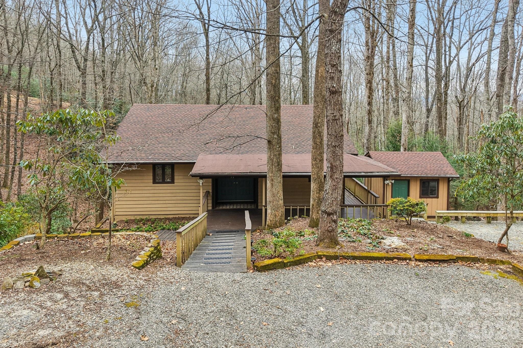 71 N Setsi Lane Brevard NC 28712