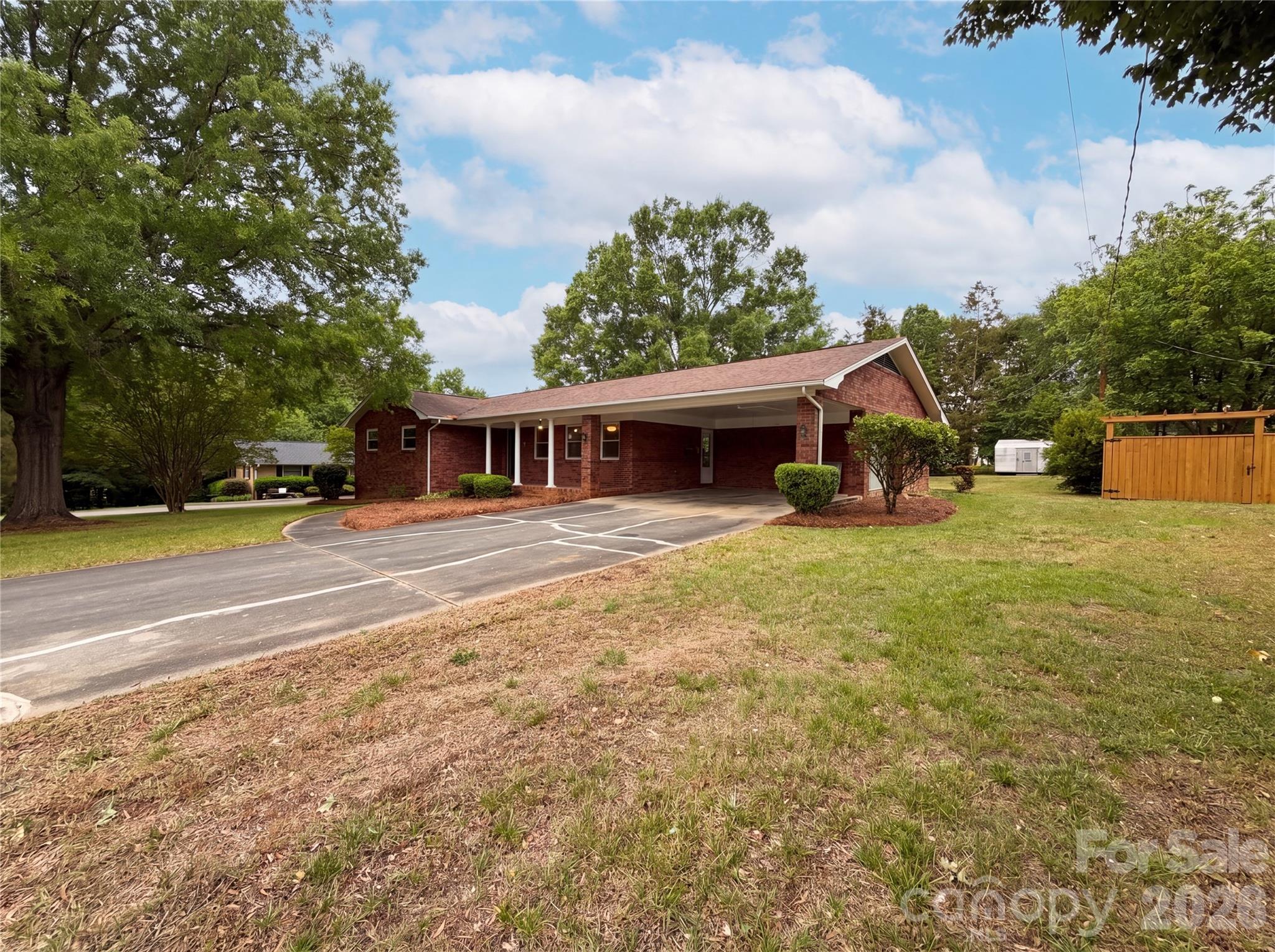 128 Greenview Drive Kannapolis NC 28081
