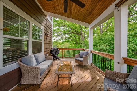 15 Tudor Way Black Mountain NC 28711