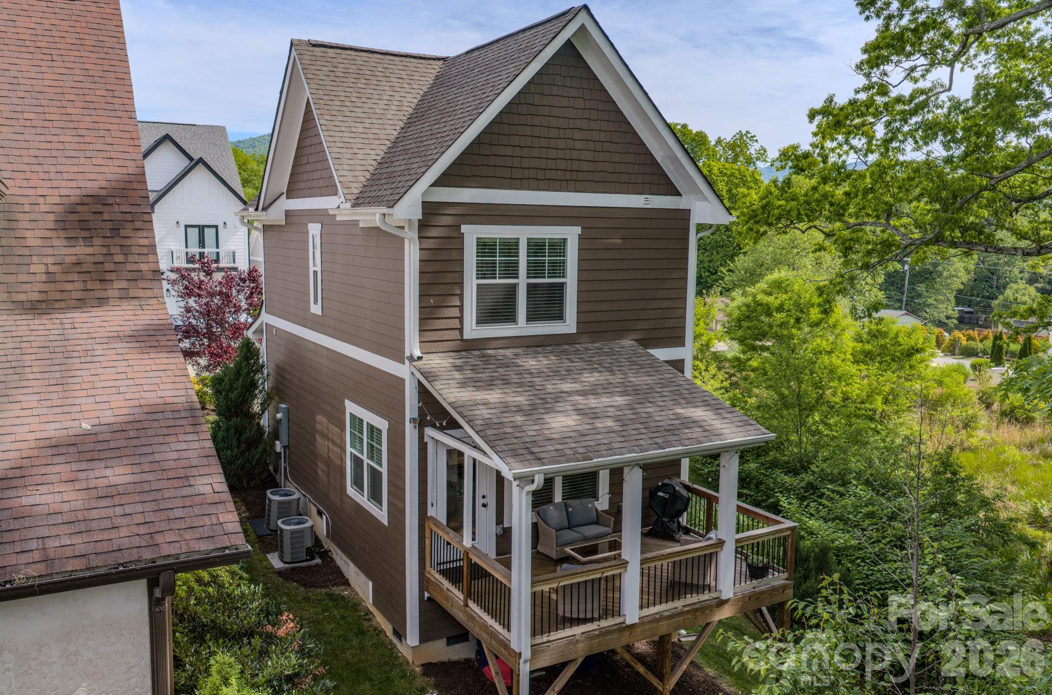 15 Tudor Way Black Mountain NC 28711