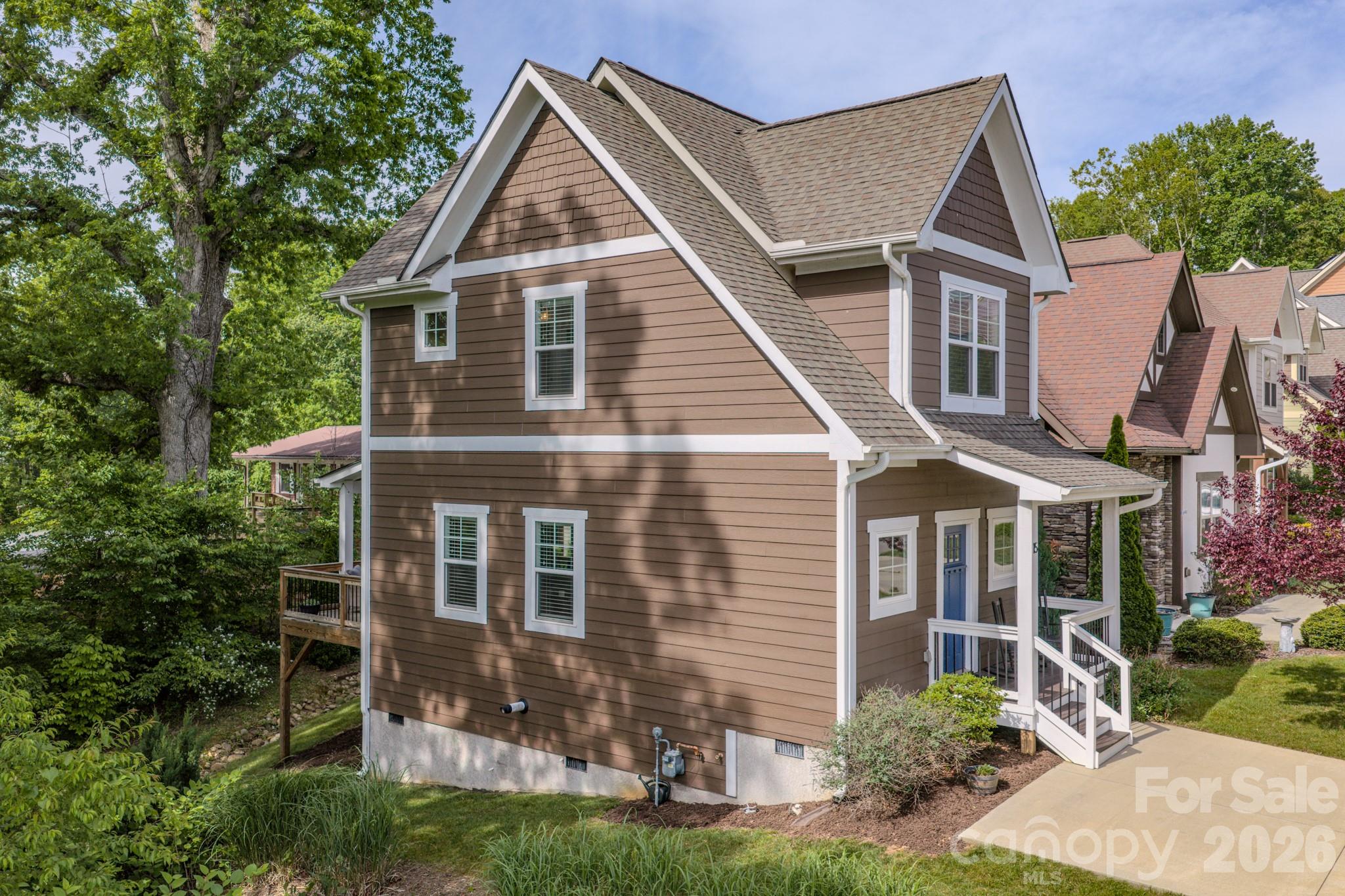 15 Tudor Way Black Mountain NC 28711